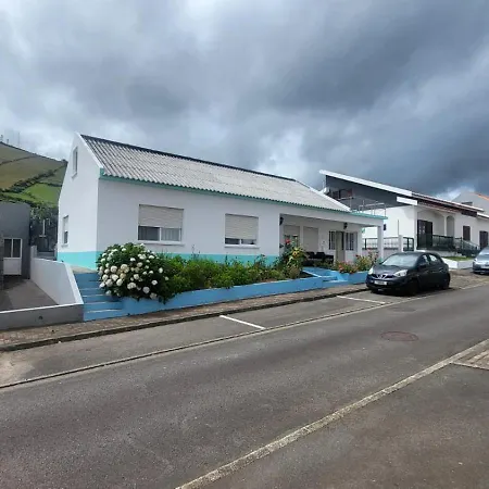 Dona Julia Pensjonat Santa Cruz das Flores