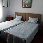 Dona Julia Santa Cruz das Flores