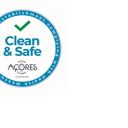 Dona Julia Santa Cruz das Flores