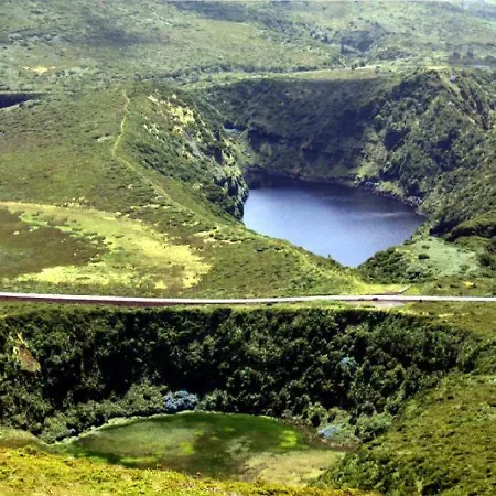 Dona Julia * Санта-Круш-даш-Флориш