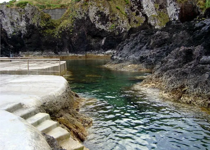 Dona Julia Pensionat Santa Cruz das Flores